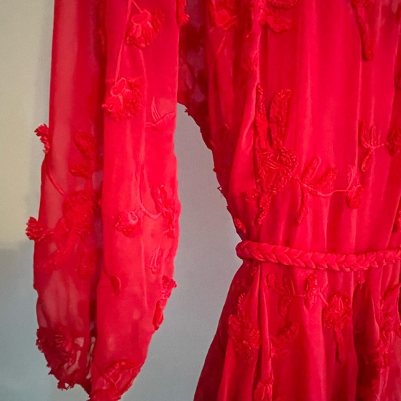 Mare Mare Amal Textured Red Floral Embroidered Mini Dress Tie Belt - Picture 6 of 6